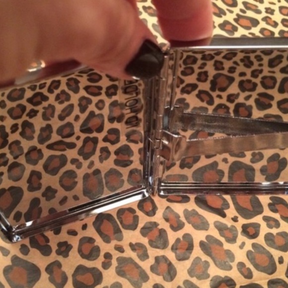 Fluff Hula Metal Wallet - Picture 3 of 3